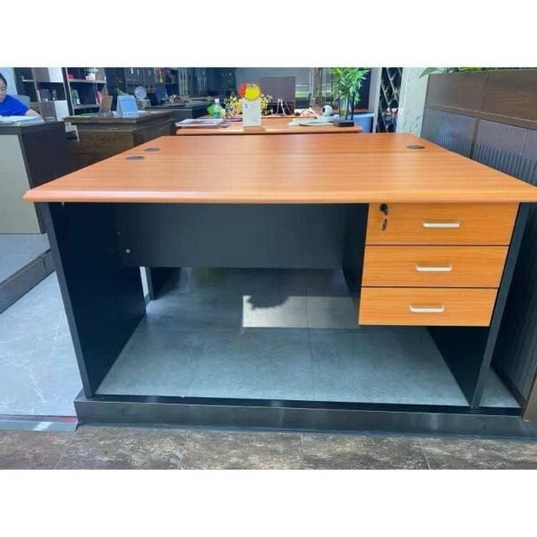 Table bureau accueil ou personnel KT001
